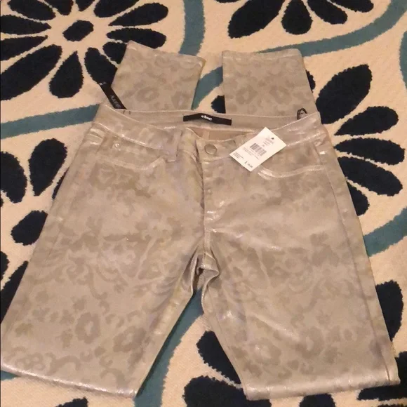 else metallic skinny jeans! - Picture 8 of 12